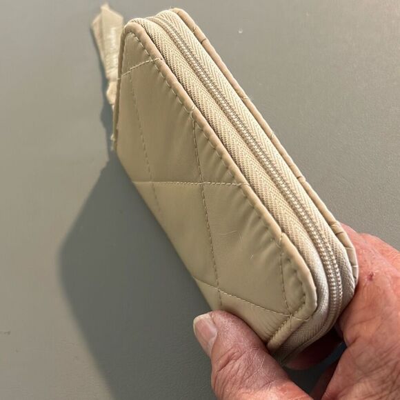 VERA BRADLEY Khaki Wallet - Picture 2 of 4